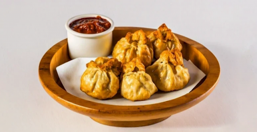 Paneer Fried Momos (6 Pcs)