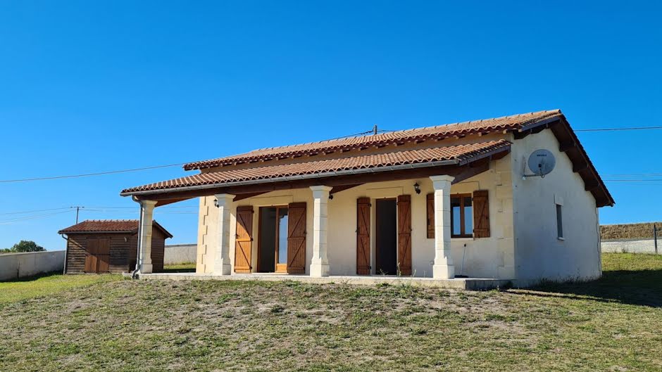 Vente maison   à Aubeterre-sur-Dronne (16390), 201 400 €