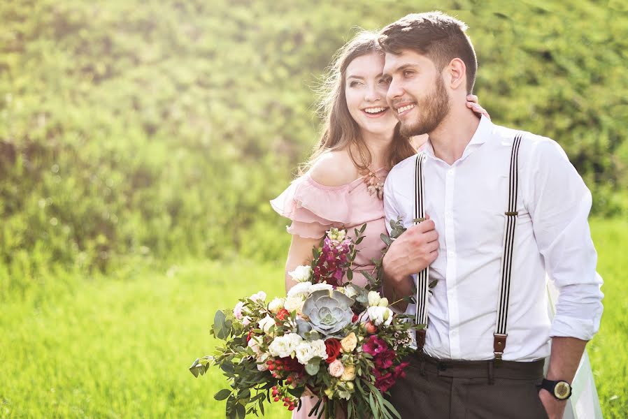 Fotógrafo de bodas Veronika Zozulya (veronichzz). Foto del 14 de mayo 2015