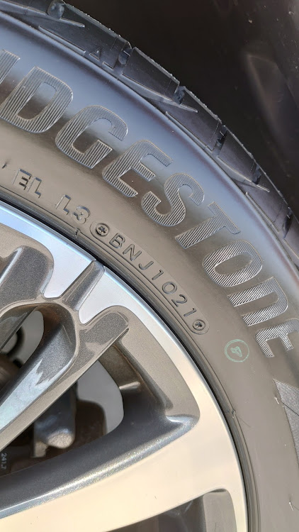 208のプジョー208・GW・タイヤ交換・BRIDGESTONE Playz・タイヤ館に関するカスタム事例の投稿画像2枚目