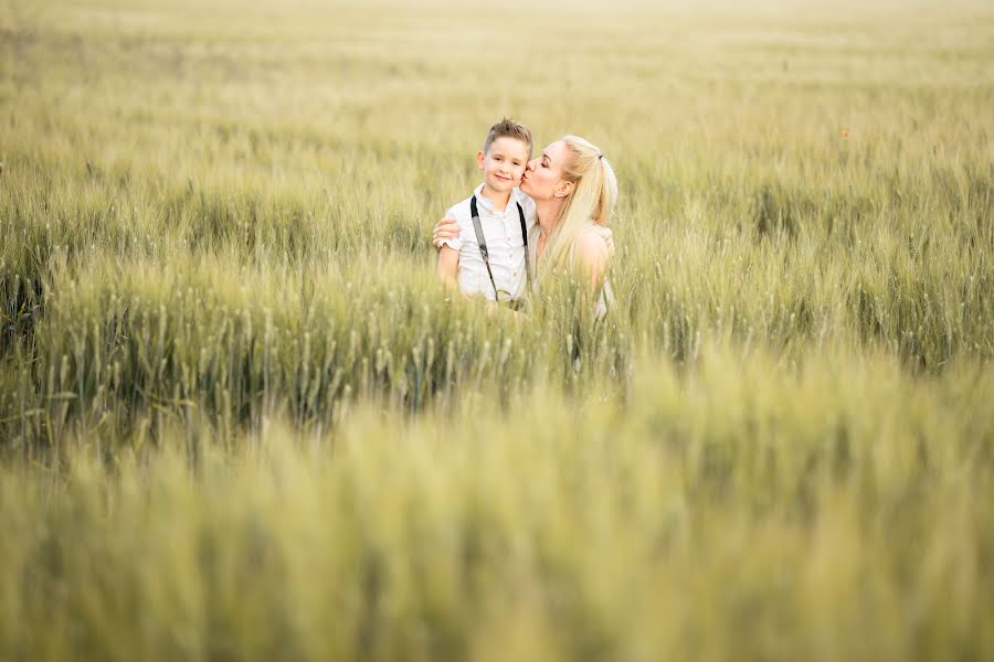 Wedding photographer Tibor Kosztanko (svadobnyfotograf). Photo of 13 July 2023