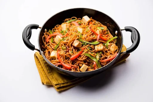 Paneer Schezwan Hakka Noodles