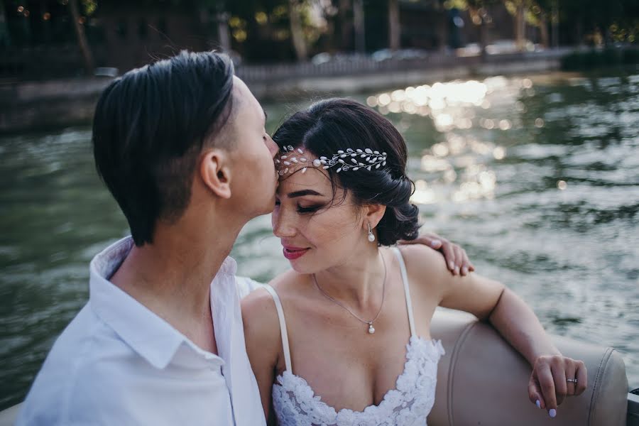 Fotógrafo de casamento Marie Filonenko (brushandfeathers). Foto de 19 de novembro 2019