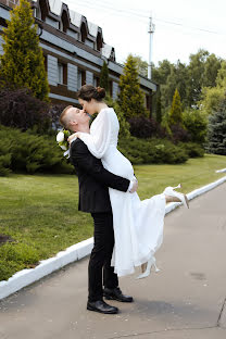 Wedding photographer Olga Semenova (olivia1). Photo of 13 July 2022