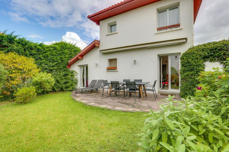 Vente appartement 4 pièces 105 m² à Saint-Jean-de-Luz (64500), 599 000 €