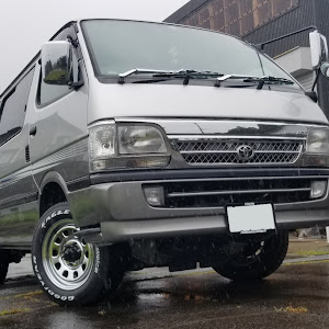 ハイエースバン LH178V