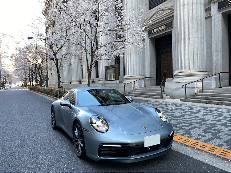 911 クーペの桜・ポルシェ・911・おしり♡・朝活に関するカスタム事例の投稿画像1枚目