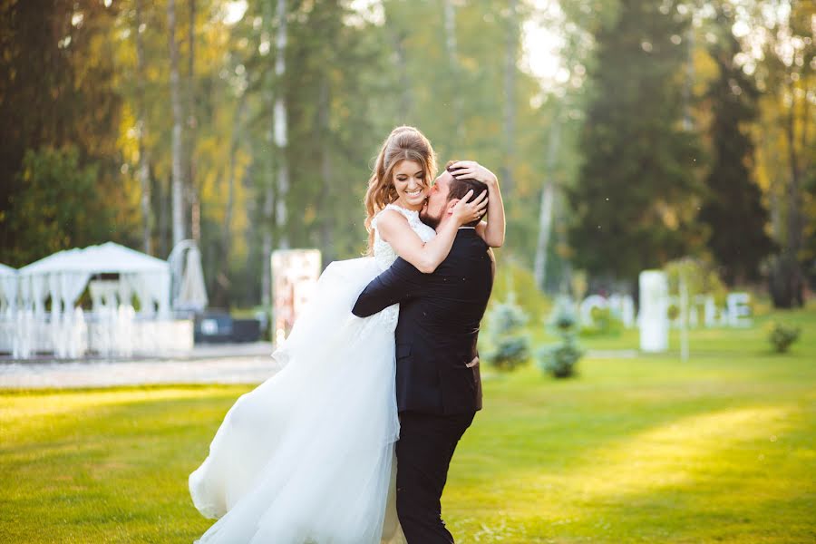 Wedding photographer Tatyana Milyutina (labrador). Photo of 27 March 2017