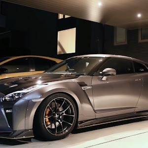 NISSAN GT-R R35