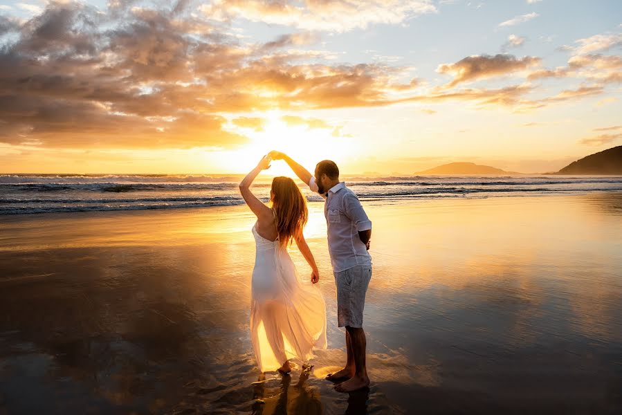 Fotografo di matrimoni Yuri Nunes (yurinunes). Foto del 17 agosto 2019