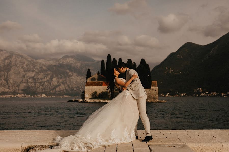 Wedding photographer Milos Gavrilovic (milosweddings1). Photo of 24 April 2019