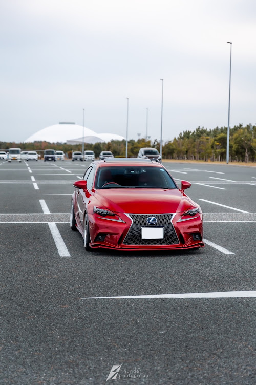 ISの愛車のお尻はこんな感じ・ドライブ・ガールズオーナー・来年もよろしくお願いしますに関するカスタム事例の投稿画像1枚目