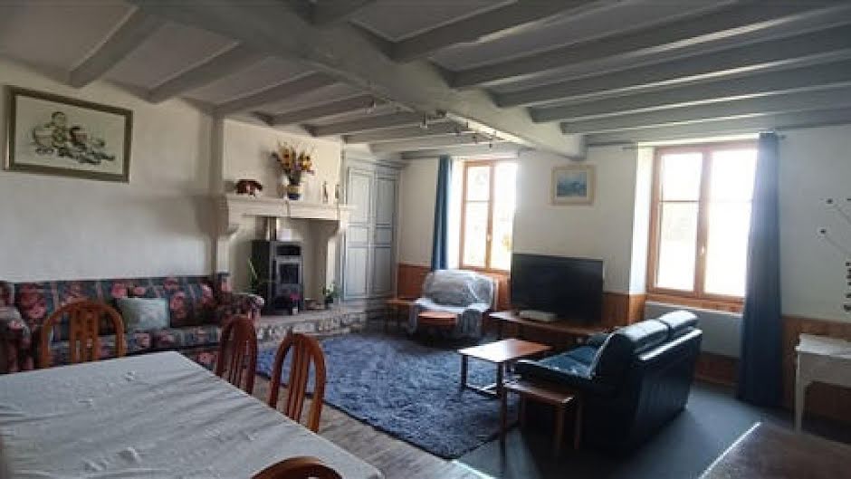 Vente maison   à Chef-Boutonne (79110), 185 000 €