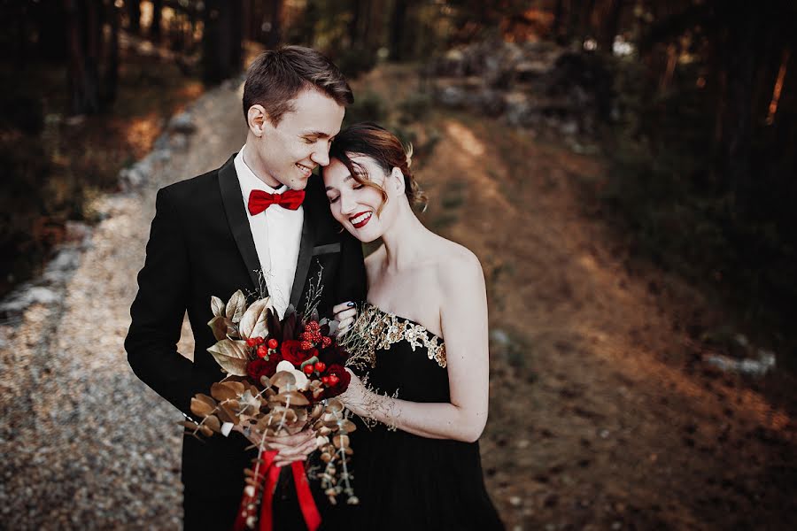 Wedding photographer Mikhail Lezhnev (mihail96). Photo of 3 January 2019