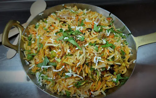 Hydrabadi All In One Veg Biryani