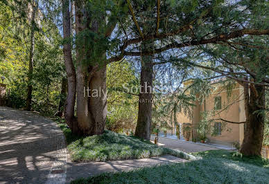 Villa avec piscine et jardin 4