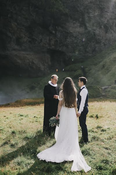 Wedding photographer Sofi Chernykh (sophieblack). Photo of 19 August 2017