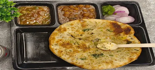 Aloo Kulcha (Masala)