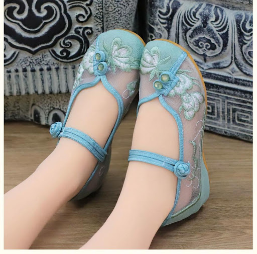 Title 4, Womens Retro Soft Soled Mesh Breathable Sandal...