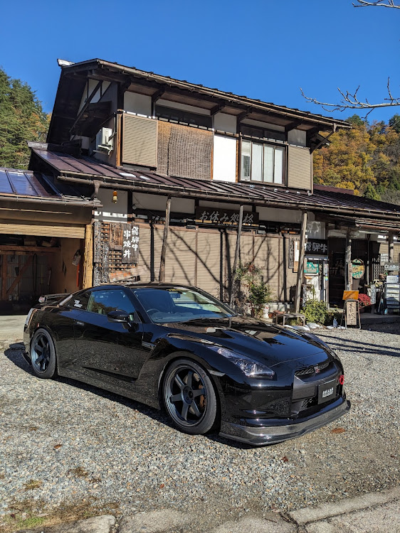 NISSAN GT-Rのお休み処柊(ひいらぎ)・お休み処柊・車好きの輪・車好きの集まるお店・ドライブ日和♪に関するカスタム事例の投稿画像1枚目