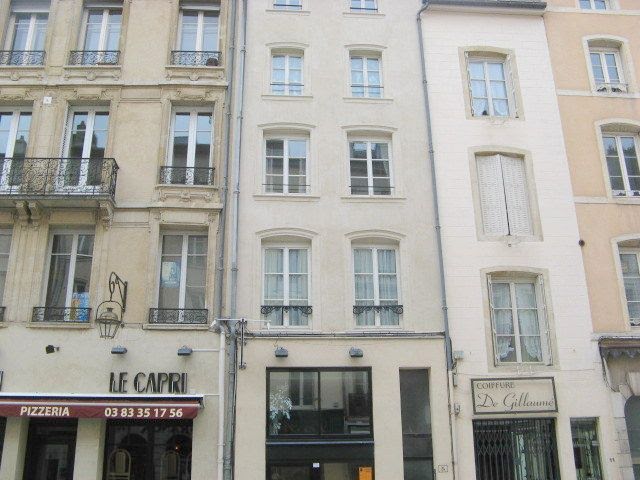 Location  appartement 2 pièces 25 m² à Nancy (54000), 389 €