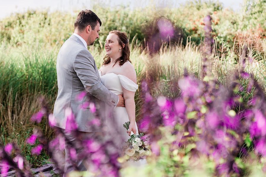 Fotografo di matrimoni Genevieve H (queenbeaphotos). Foto del 27 settembre 2023