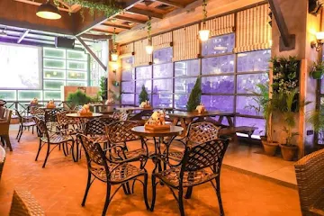 theme_restaurants_Gurgaon_green_house_image