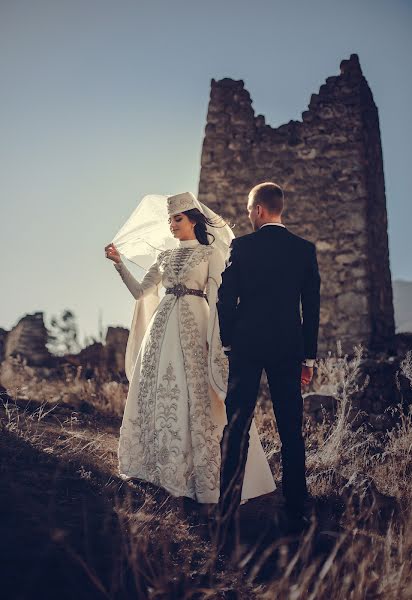 Fotógrafo de casamento Irina Kaloeva (kaloeva). Foto de 10 de outubro 2017