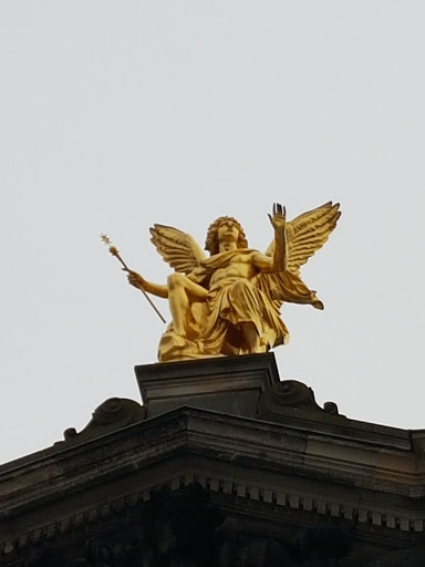 Statue, Hochschule für Bildende Künste