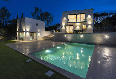 House with pool and terrace 15