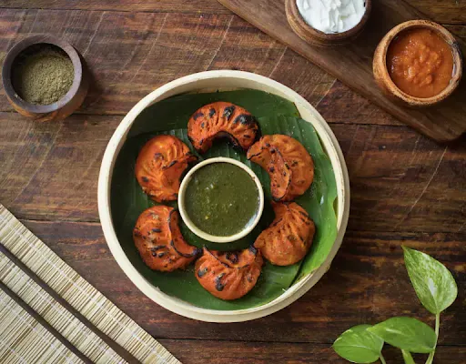 Chicken Tandoori Momos [6 Pieces]