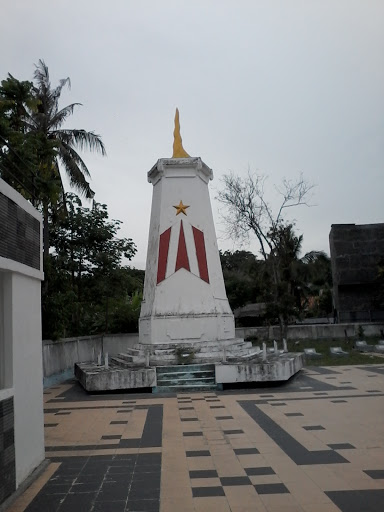 Tugu Makam Pahlawan Mandar