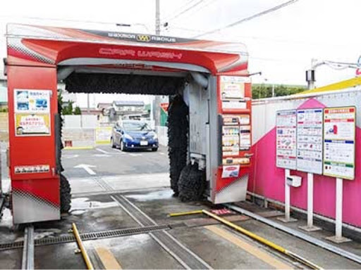 ジープ グランドチェロキーを華麗にカスタム By グラチェロ東京 19 06 25 大きな車のオーナーさんは誰もが気になっていると思いますが 毎週の手洗い洗車が手 Cartune