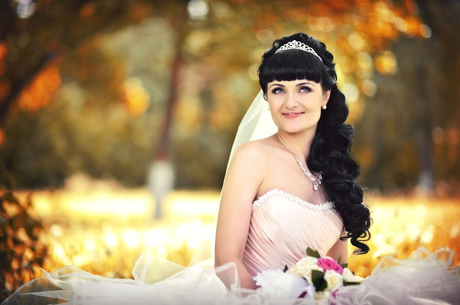 Wedding photographer Alena Grebeneva (grebeneva56). Photo of 3 October 2015