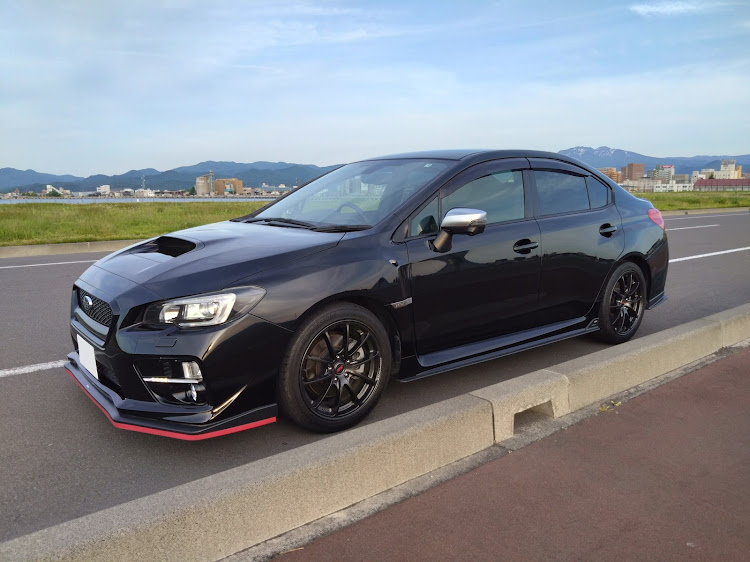 WRX S4のWRX・青森港・青森県・納車・STIパーツに関するカスタム事例の投稿画像1枚目