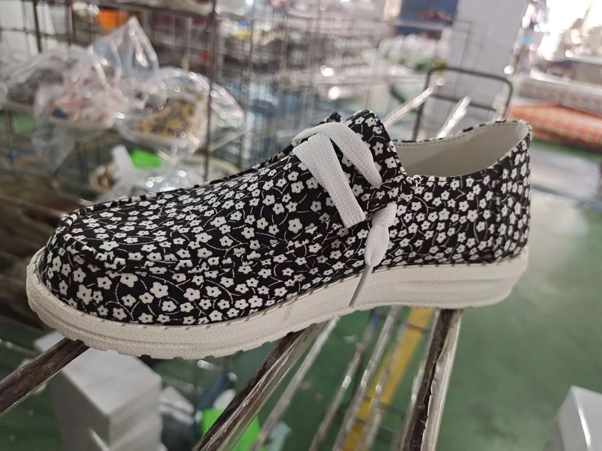 Title 7, Dames modieuze canvas schoenen met eenvoudige g...