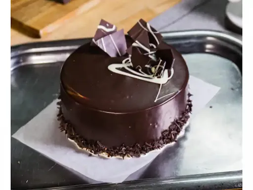 Eggless Chocolate Cake