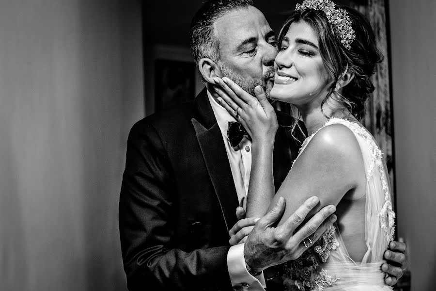 Wedding photographer Christian Cardona (christiancardona). Photo of 9 April 2019