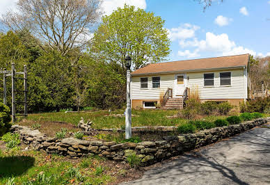 House with garden 2