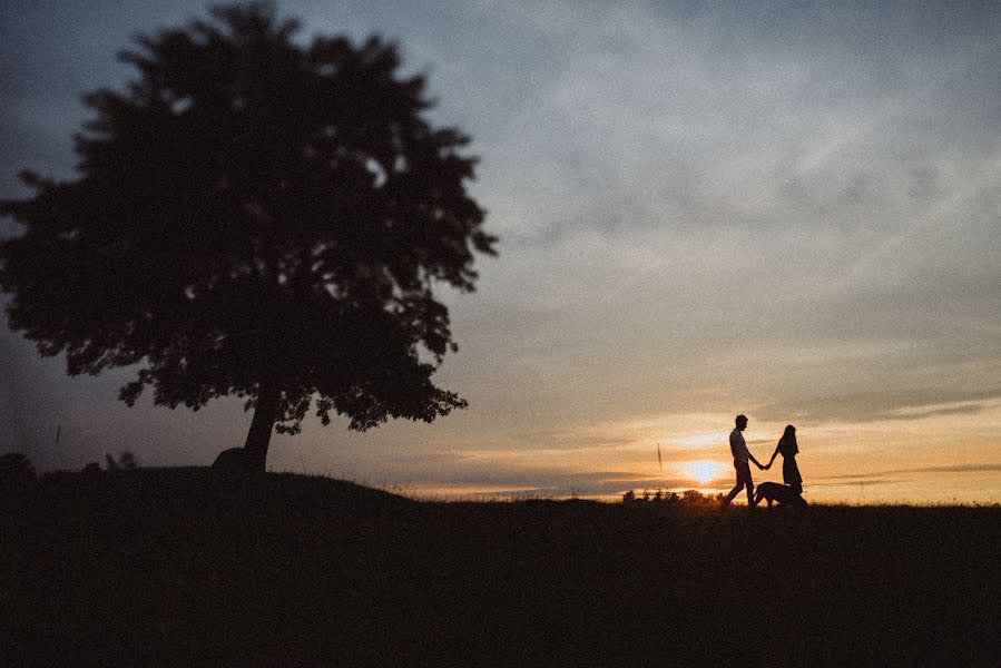 Wedding photographer Yulya Plisyuk (juliaplysiuk). Photo of 19 February 2021