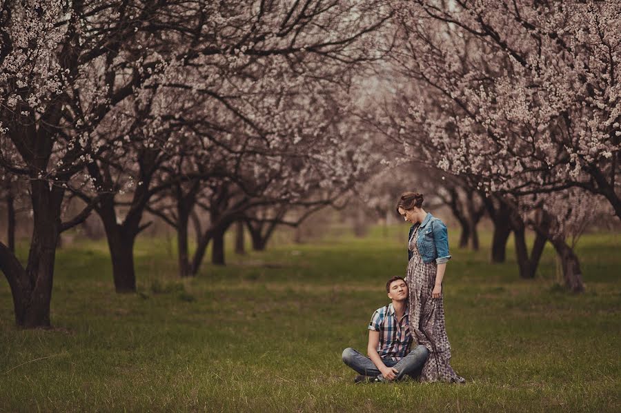 Fotografo di matrimoni Valeriya Guseva (valeryguseva). Foto del 23 aprile 2014