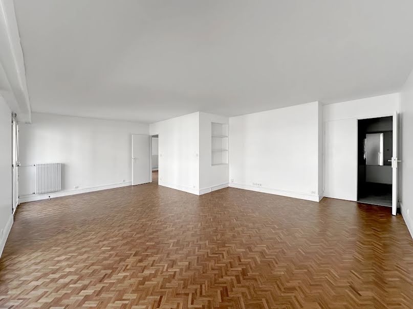 Location  appartement 5 pièces 119 m² à Versailles (78000), 2 150 €