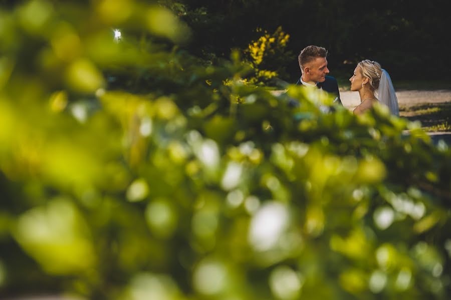 Fotografer pernikahan Rafał Niebieszczański (rafalniebieszc). Foto tanggal 2 September 2019