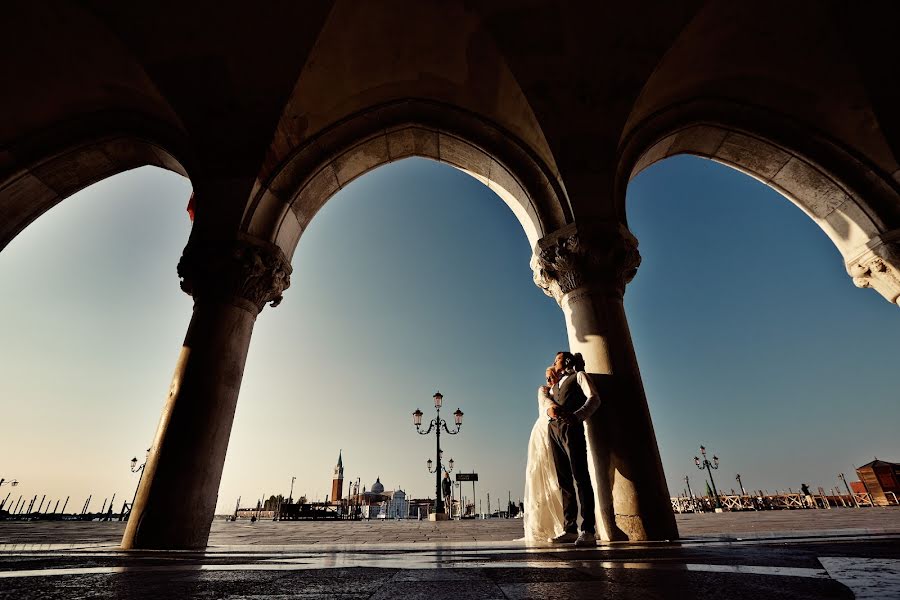 婚禮攝影師Slawomir Gubala（gubala）。2014 2月13日的照片