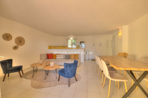 Appartement avec terrasse et piscine 5