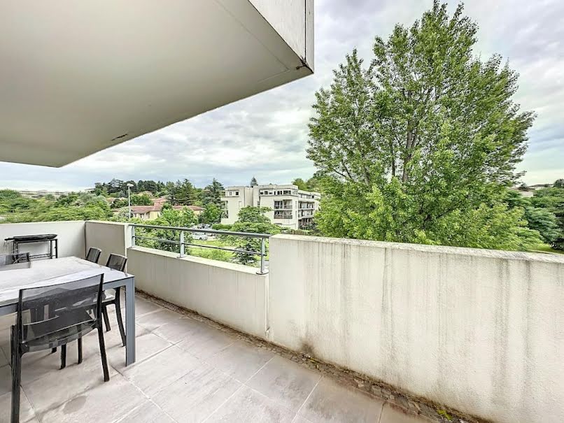 Location meublée appartement 3 pièces 86 m² à Sainte-Foy-lès-Lyon (69110), 1 460 €