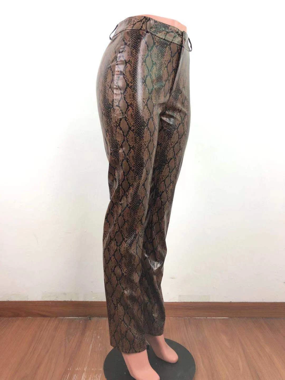 Title 3, Womens Printed Snake Print Stretch Leather Pan...