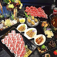 肉多多火鍋
