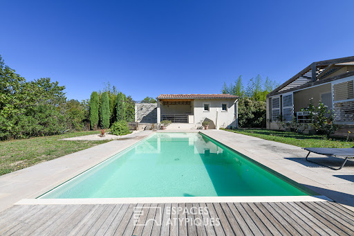 Maison avec piscine et jardin 2