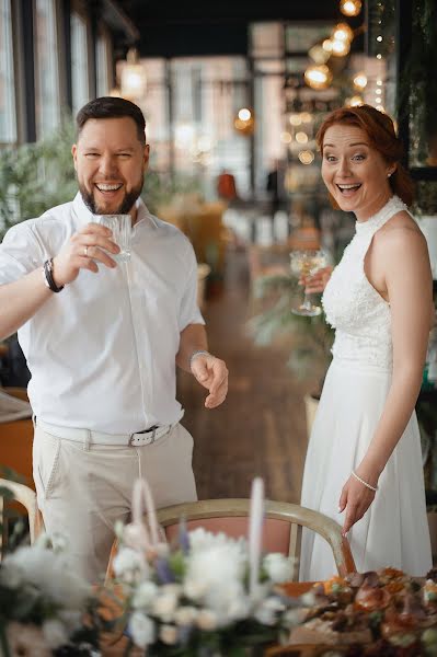 Fotógrafo de casamento Denis Medovarov (sladkoezka). Foto de 30 de junho 2023